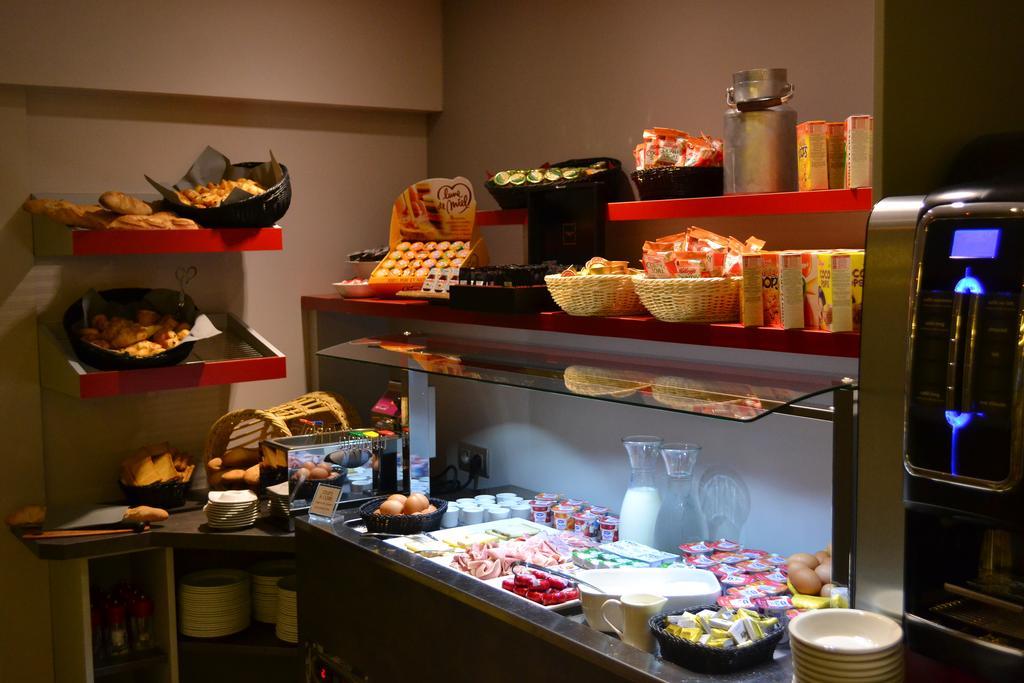 La Table De Gustave Otel Ornans Dış mekan fotoğraf