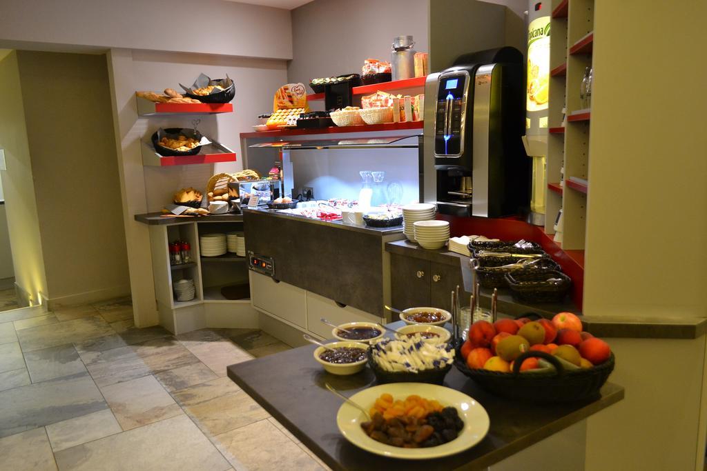 La Table De Gustave Otel Ornans Dış mekan fotoğraf